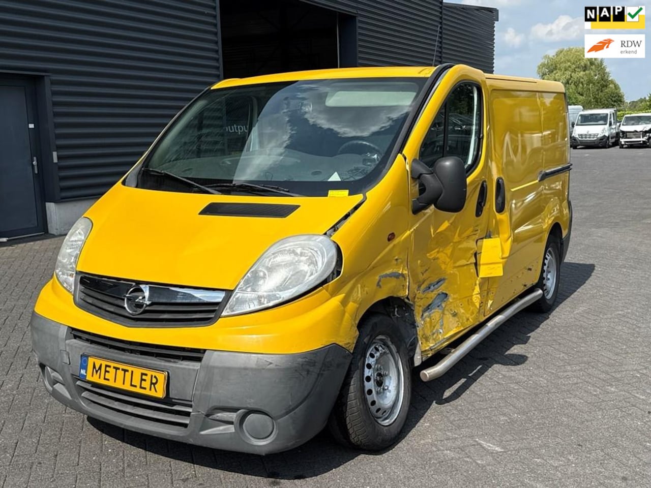 Opel Vivaro - 2.0 CDTI L1H1 EcoFLEX 2.0 CDTI L1H1 EcoFLEX , SCHADEVOERTUIG - AutoWereld.nl