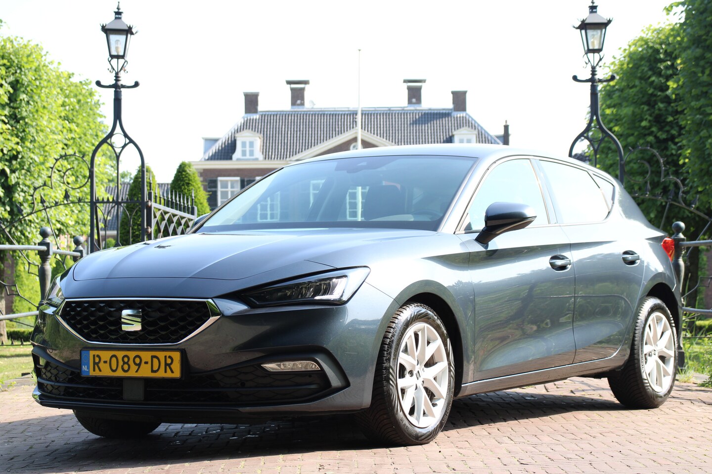 Seat Leon - 1.0 TSI REFERENCE | NL-AUTO! | DEALER OH | CRUISE CONTROL | LANE ASSIST | CLIMA | NAVI KEY - AutoWereld.nl