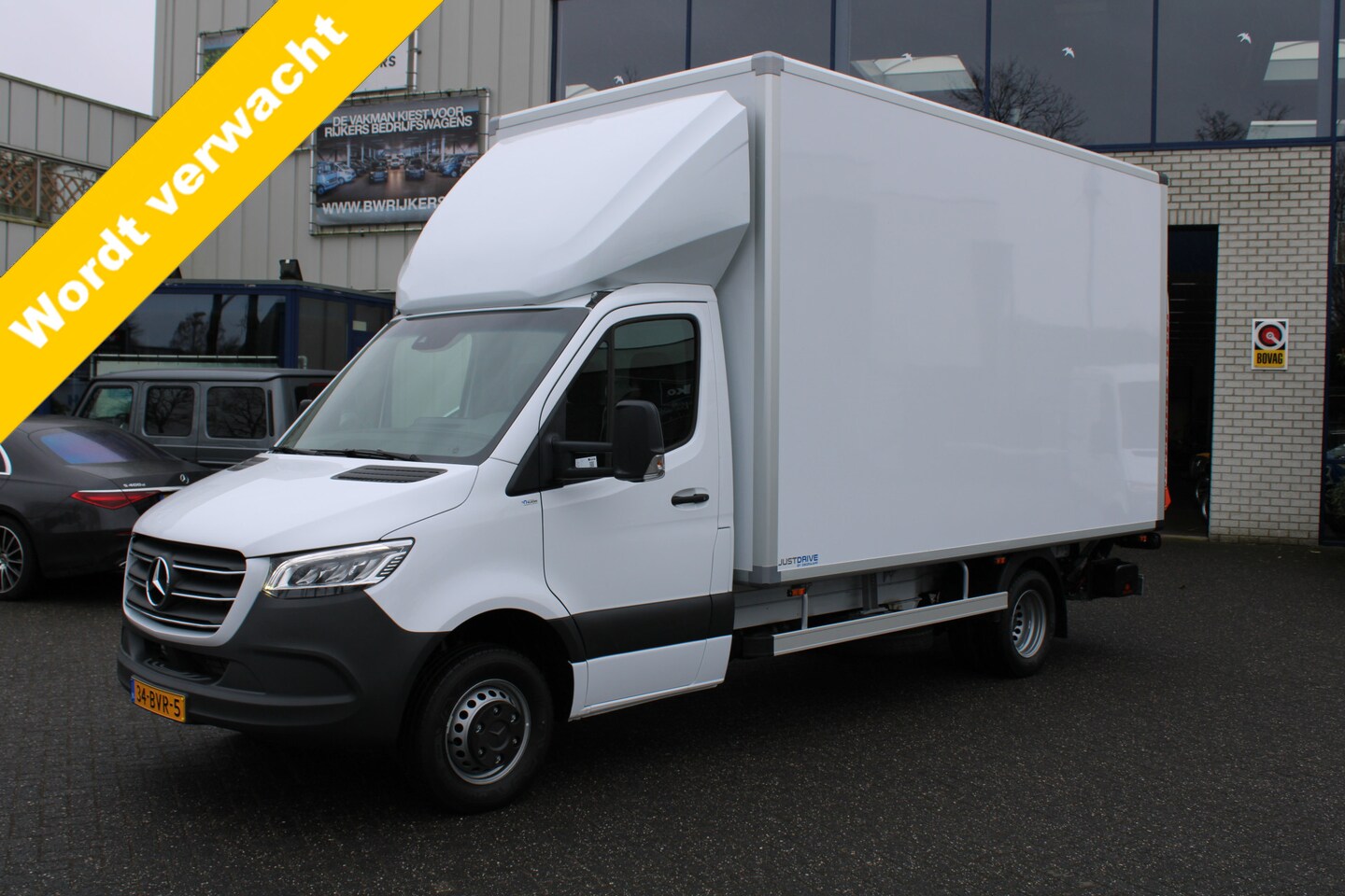 Mercedes-Benz Sprinter - 519 CDI Pro MBUX 10.25, LED koplampen, Geveerde stoel - AutoWereld.nl