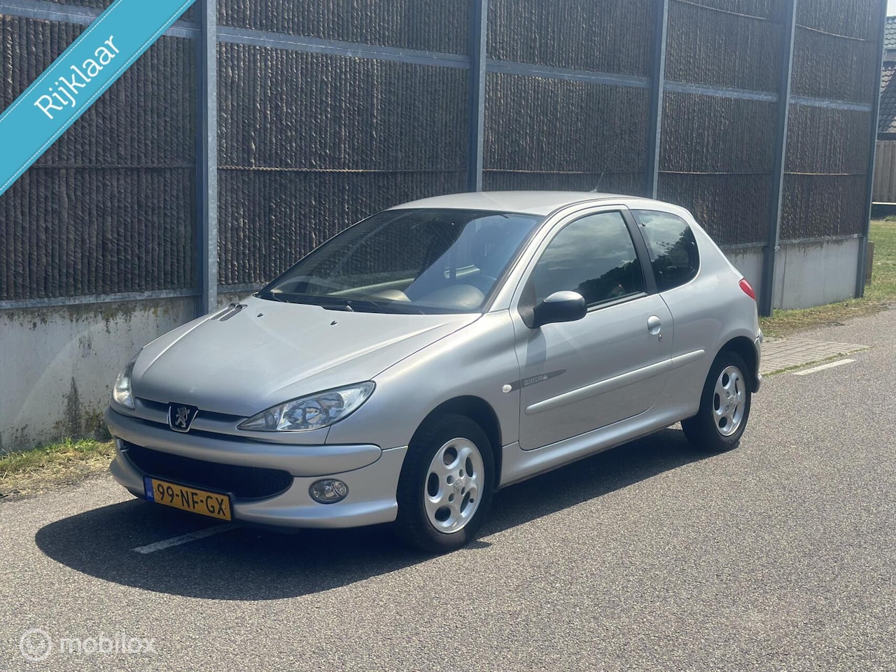 Peugeot 206 - 1.4 GentryNAP/APK/KOUDEAIRCO - AutoWereld.nl