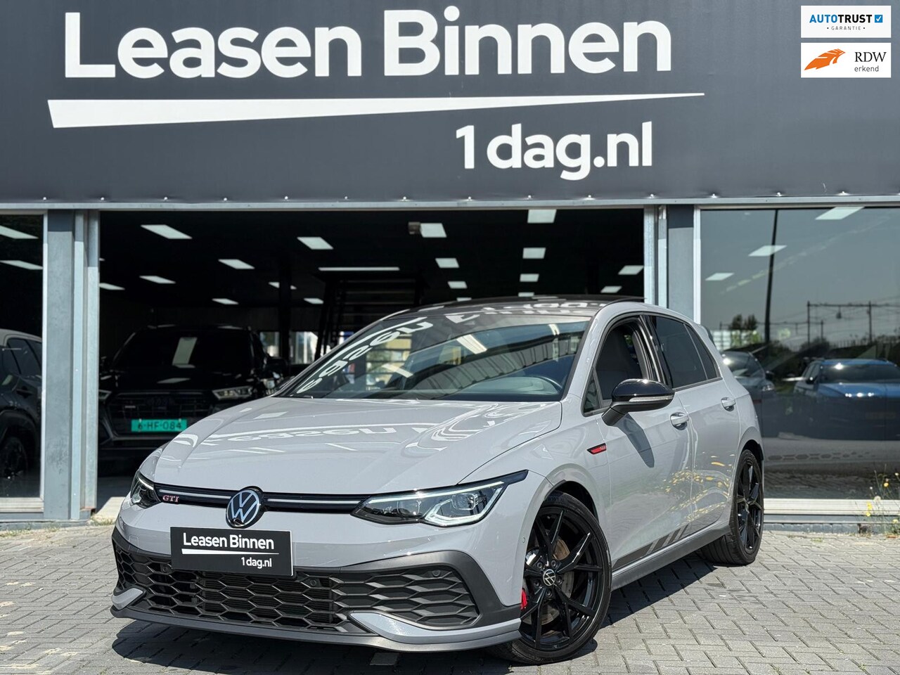 Volkswagen Golf - 2.0 TSI GTI CLUBSPORT MEMORY/PANO/LEER - AutoWereld.nl