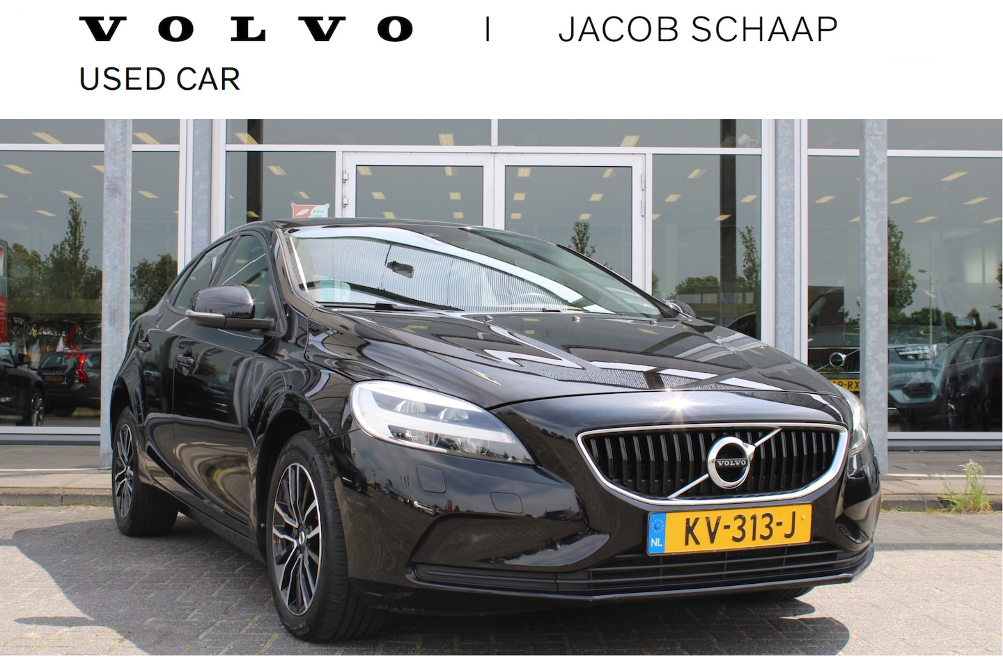 Volvo V40 - T2 Automaat Momentum | Verw. Voorstoelen | PDC achter | Climate | Spraakbediening - AutoWereld.nl