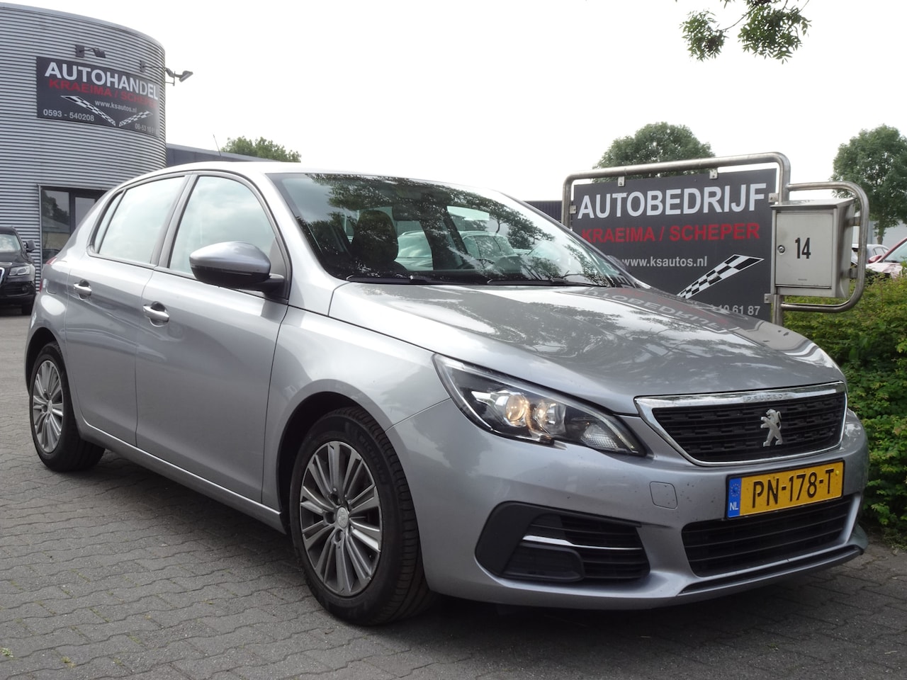 Peugeot 308 - 1.6 BlueHDi Blue Lease Executive 1.6 BlueHDi Blue Lease Executive - AutoWereld.nl