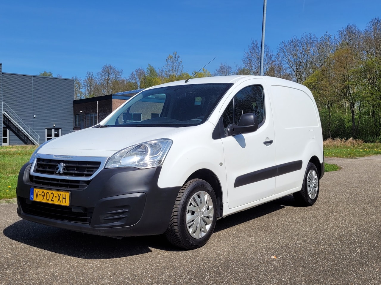 Peugeot Partner - 1.6 BlueHDI AUTOMAAT - AutoWereld.nl