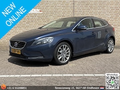 Volvo V40 - 2.0 D4 Momentum Business | Climate | Cruise | Navi | PDC |