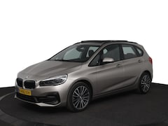 BMW 2-serie Active Tourer - 218i High Executive |NAP |1e eigenaar | Automaat | Pano | HUD | Stoelverwarming | Camera