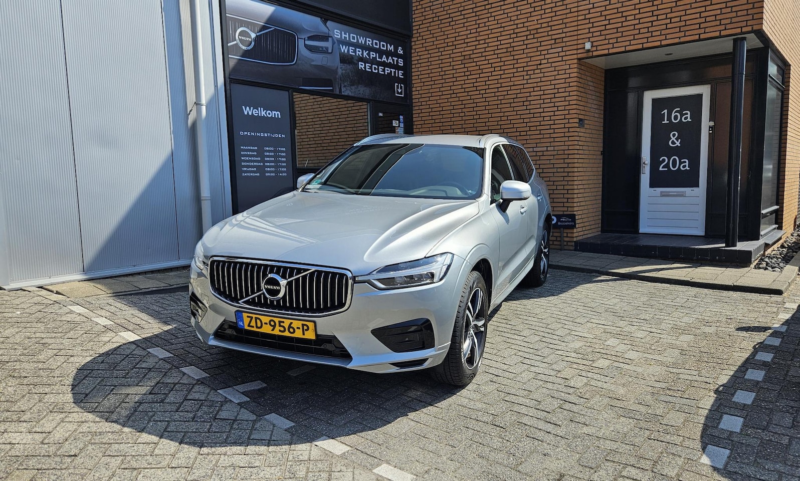 Volvo XC60 - 2.0 T5 R-Design 2.0 T5 R-Design - AutoWereld.nl