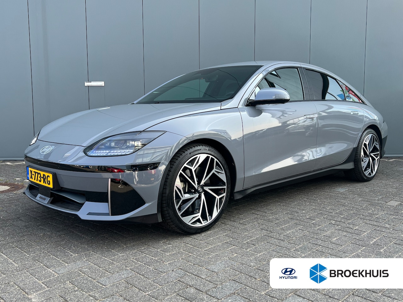 Hyundai IONIQ 6 - 77.4 kWh 325pk Lounge AWD | Leder | Keyless | Full Led | Elek. Klep | 360 Camera | Bose Au - AutoWereld.nl