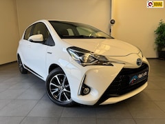 Toyota Yaris - 1.5 Hybrid Automaat - Navi - Camera - Stoelverw.- Cruise - Climate -1e eigenaar1 -Dealer o