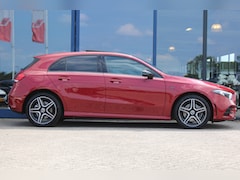 Mercedes-Benz A-klasse - 250e AUT8 AMG NIGHT PANORAMADAK SFEER CARPLAY