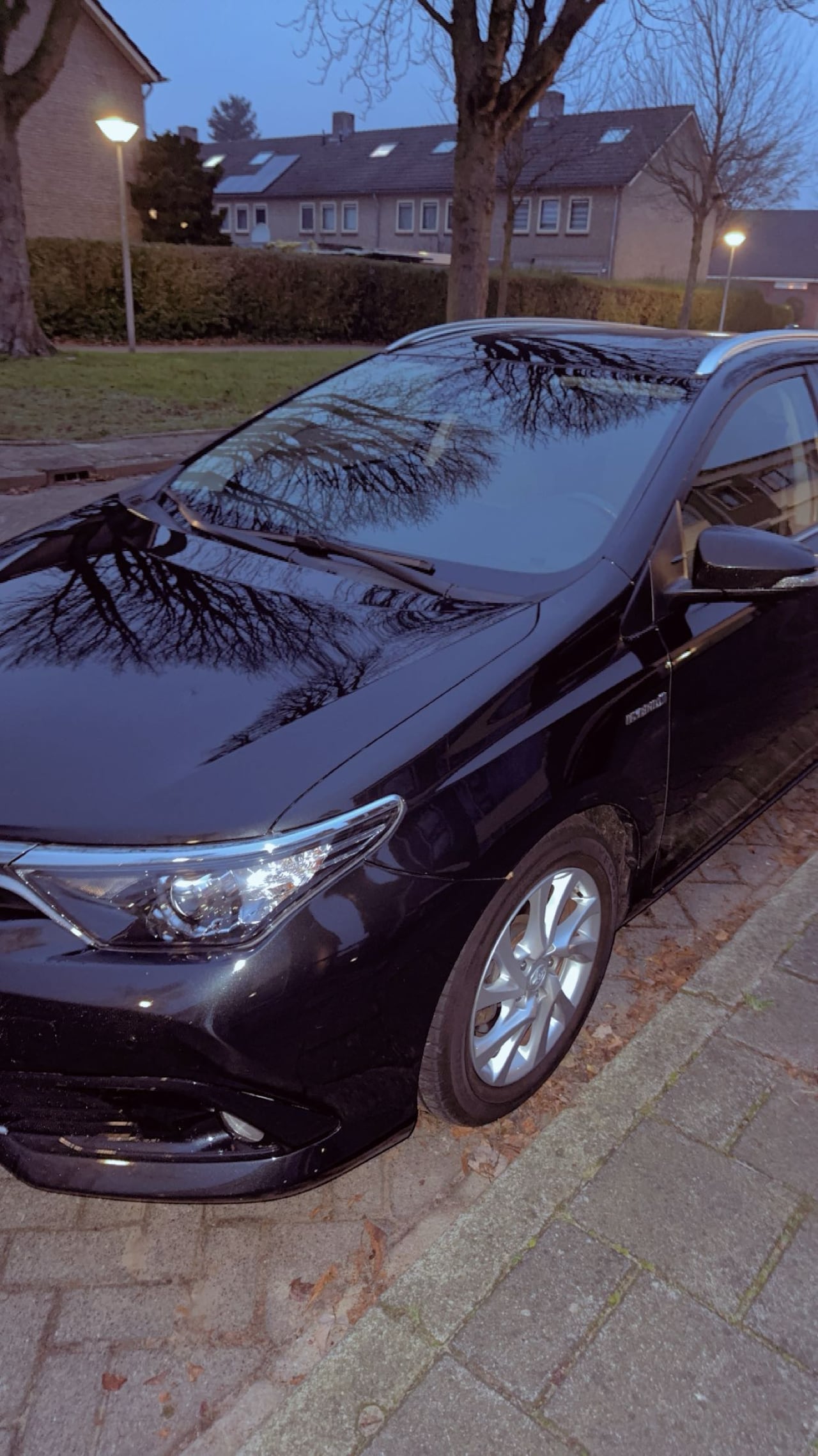 Toyota Auris Touring Sports - 1.8 Hybrid Dynamic - AutoWereld.nl