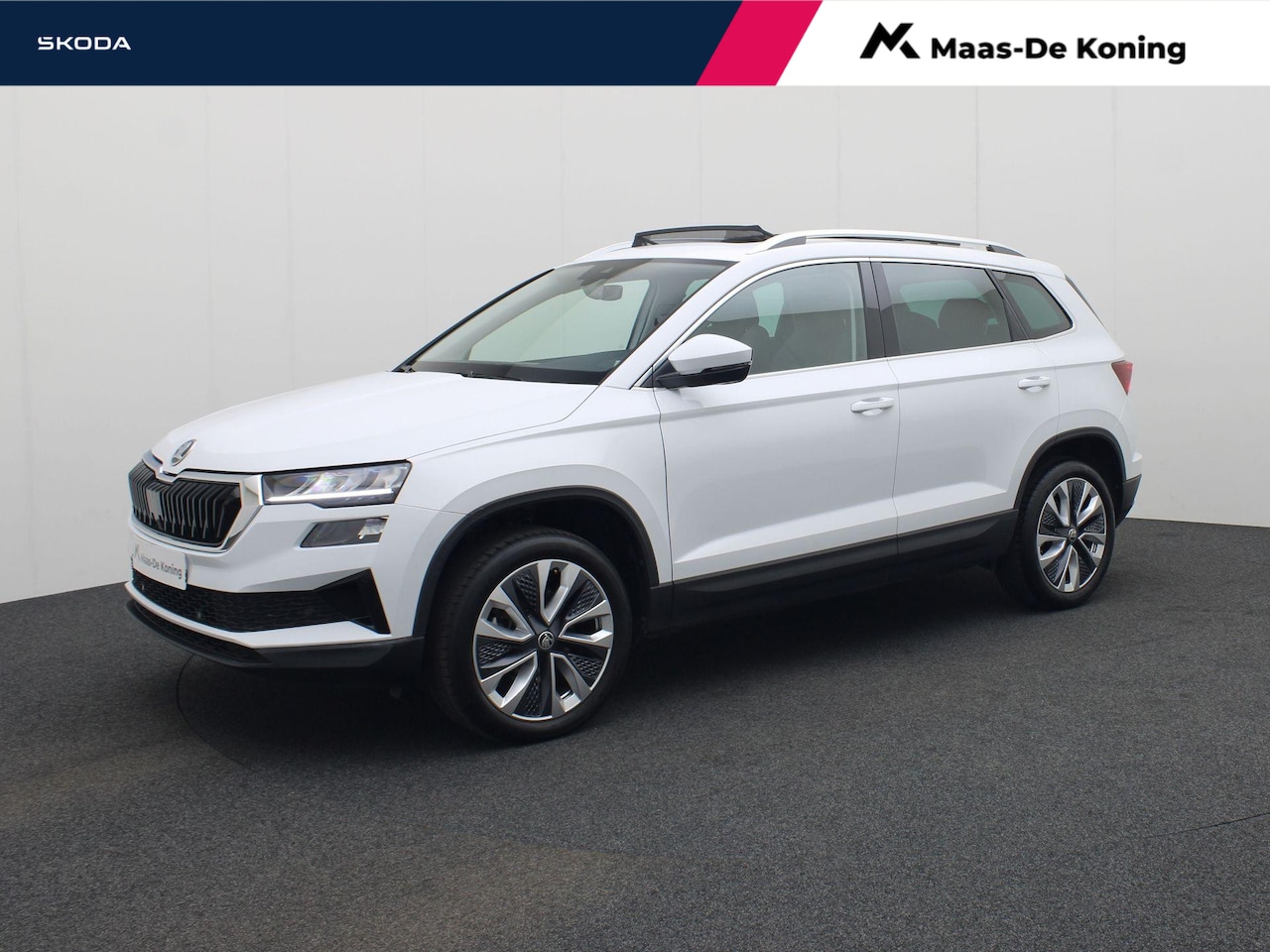 Skoda Karoq - 1.5TSI/150PK Design DSG · Panoramadak · App connect · Camera + Parkeersensoren Garantie to - AutoWereld.nl