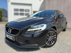 Volvo V40 - 2.0 T2 Momentum 185PK / 4-SEIZOENENBANDEN / FULL LED / STOELVERW. / PDC / TREKHAAK