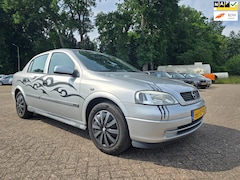 Opel Astra - 1.8-16V Club sedan *apk:03-2026