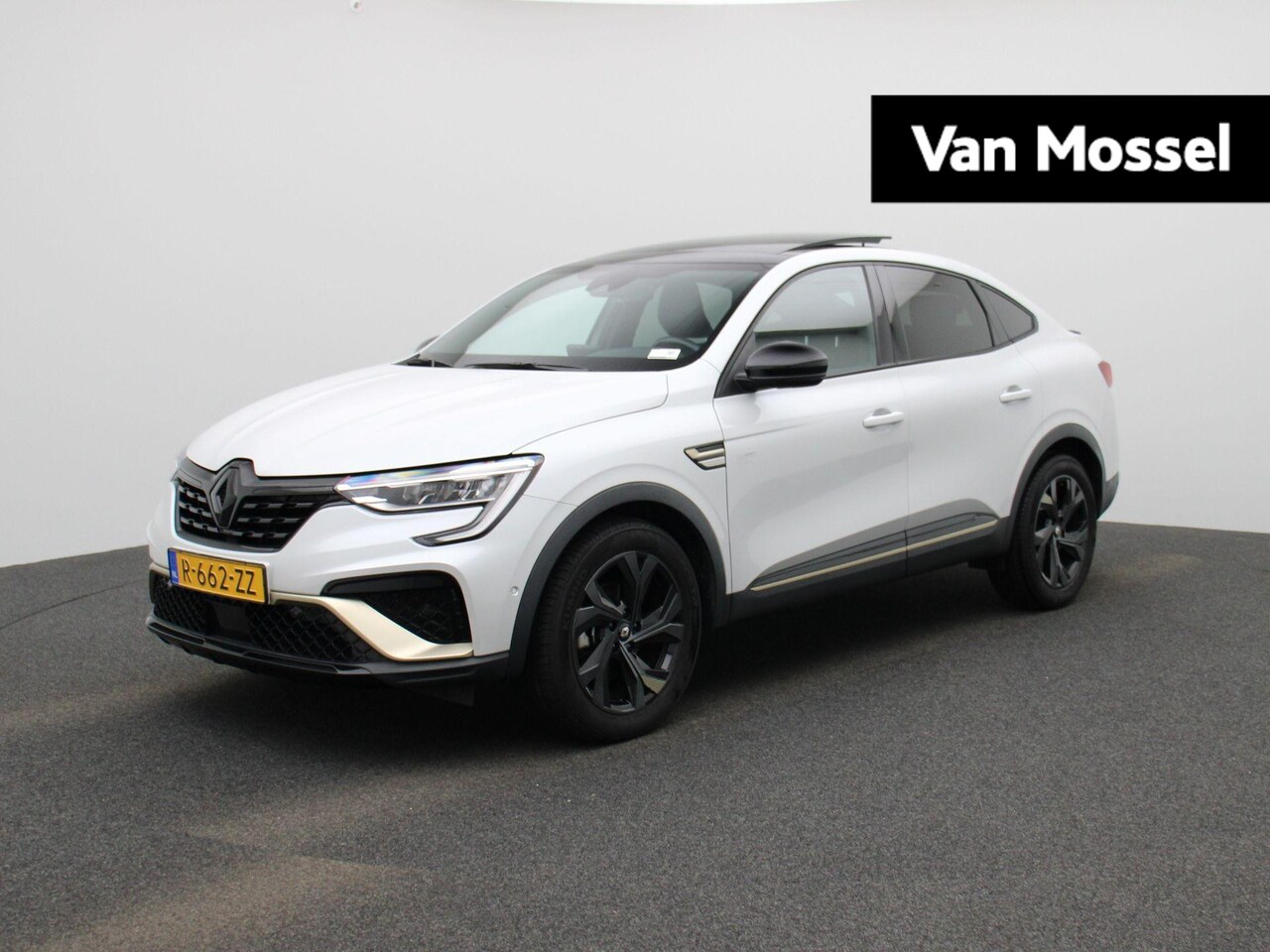 Renault Arkana - 1.6 E-Tech hybrid 145 E-Tech engineered | PANORAMA-SCHUIFDAK | BOSE AUDIO | LEDER | STOELV - AutoWereld.nl