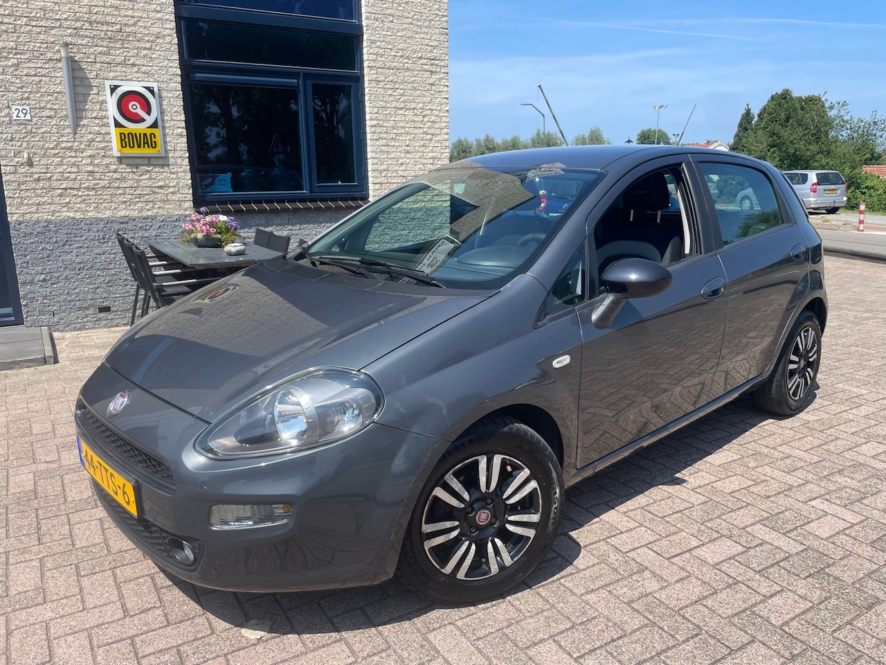 Fiat Punto Evo - 0.9 TwinAir Pop- unieke kmstand-airco - AutoWereld.nl