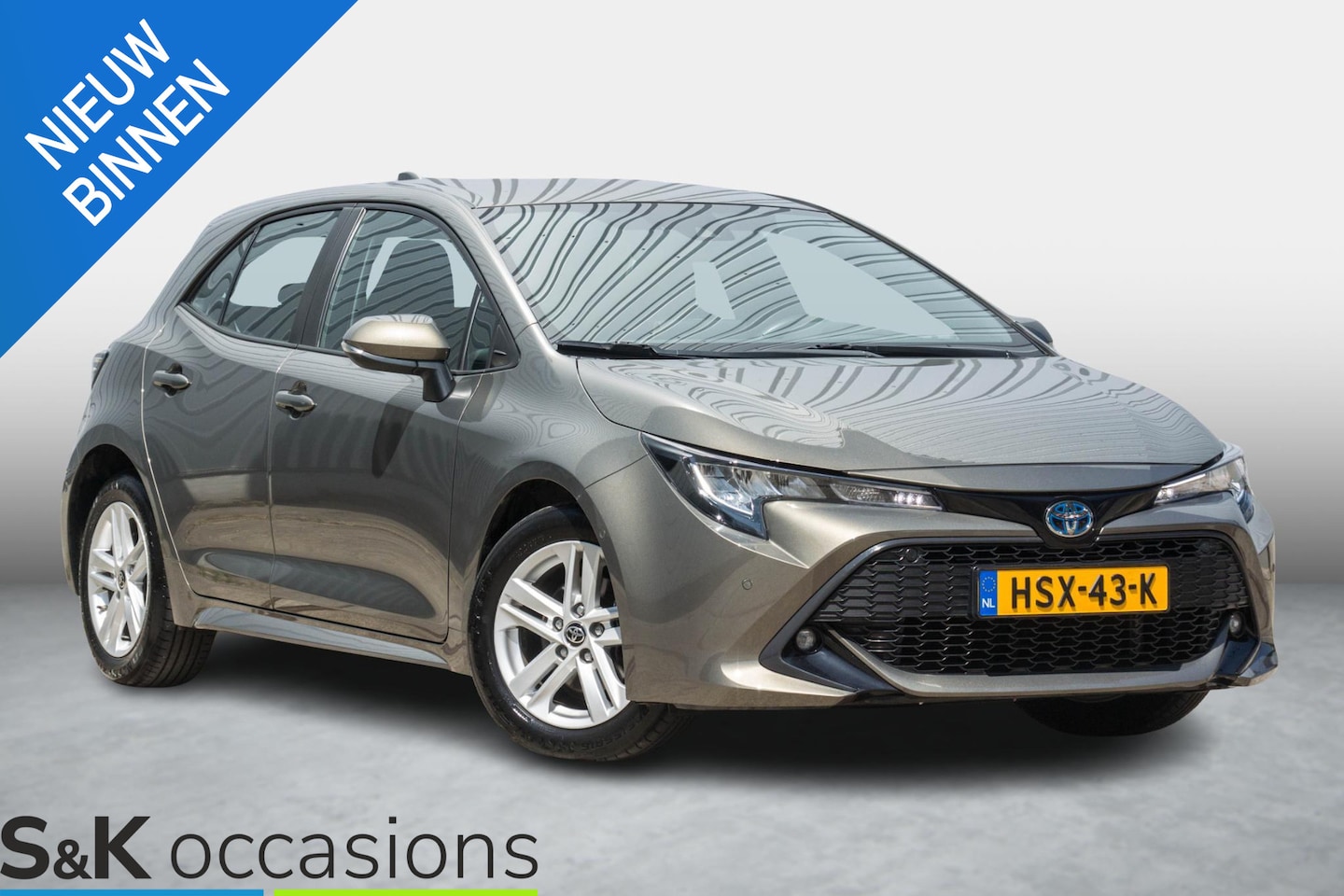 Toyota Corolla - 1.8 Hybrid NAVI ACC Keyless - AutoWereld.nl