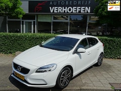 Volvo V40 - 2.0 T2 Nordic+ - STOEL VERW - PARK SENS - VOL DEALER ONDERHOUDEN - XENON - TREKHAAK