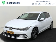 Volkswagen Golf - 1.5 eTSI Life | Stoel- en stuurwielverwarming | Navigatie | Parkeersensoren | CarPlay | Ad