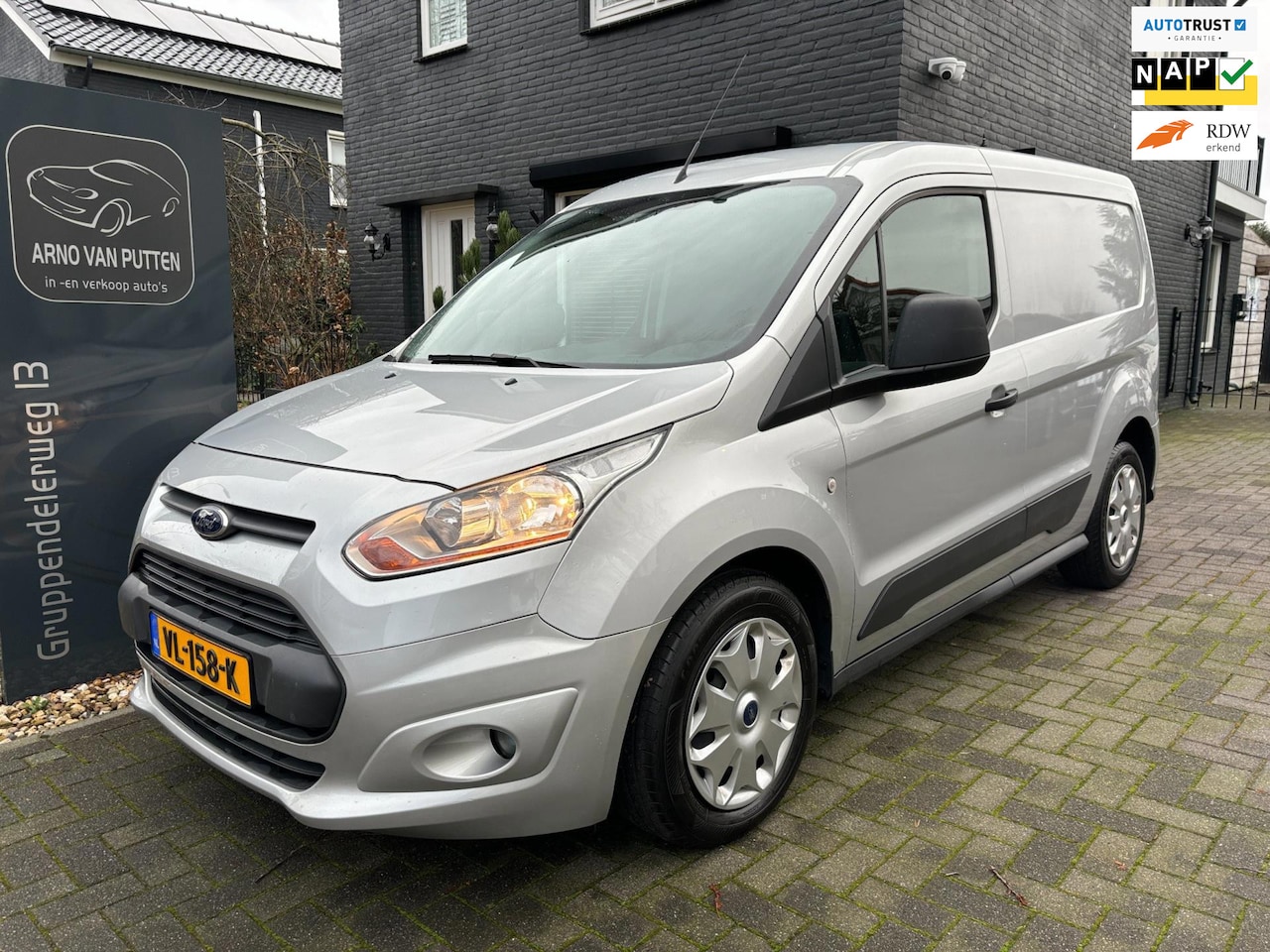 Ford Transit Connect - 1.6 TDCI Trend / 3 persoons / Airco / Cruise control - AutoWereld.nl