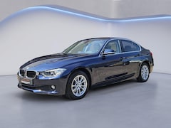 BMW 3-serie - 316i Executive /Apple Carplay/Leder/Cruise Contr./Climate Contr./Stoelverw./Parkeersens.V+