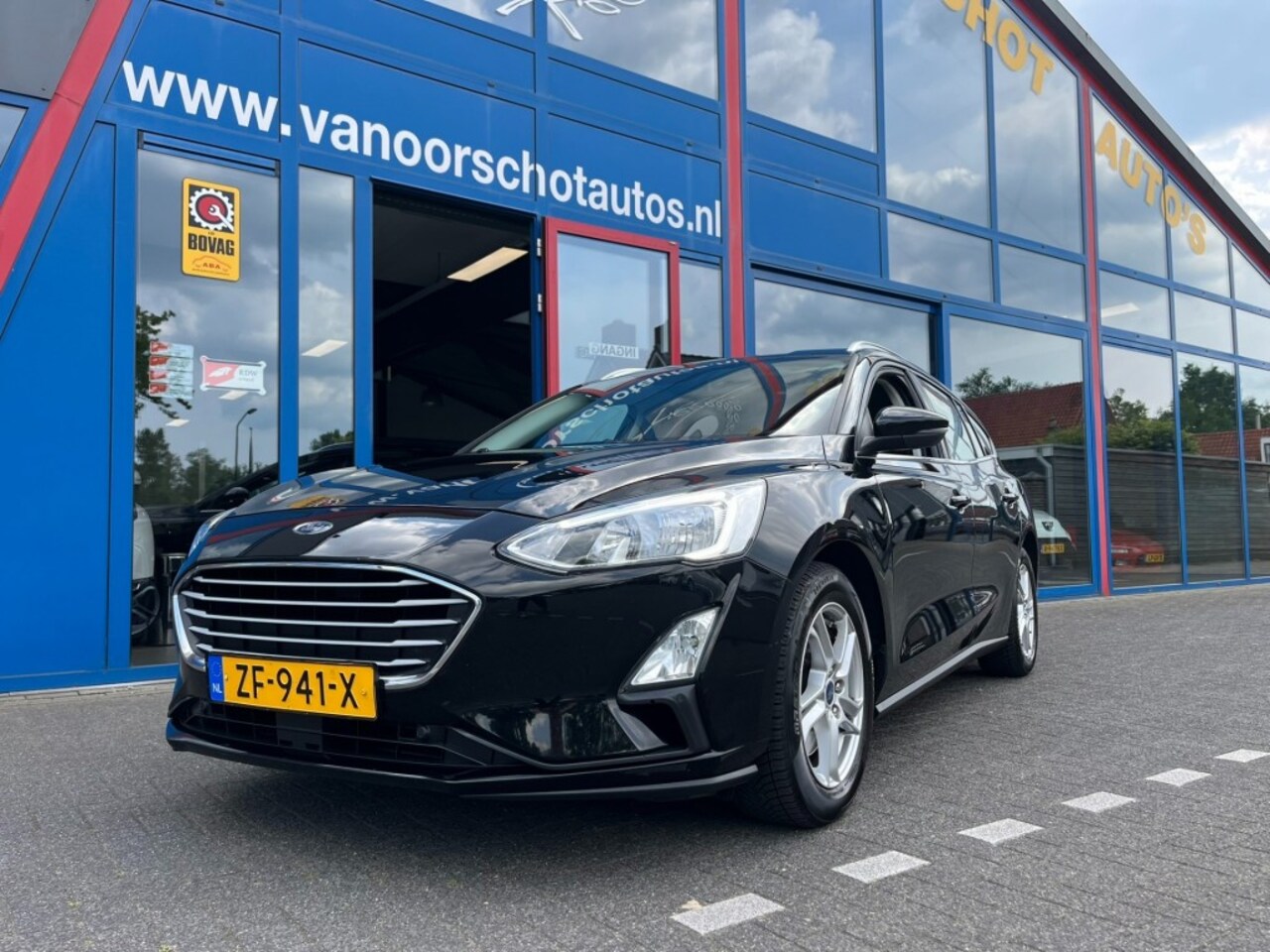 Ford Focus - 1.0 EcoBoost Navi Carplay Led Airco - AutoWereld.nl