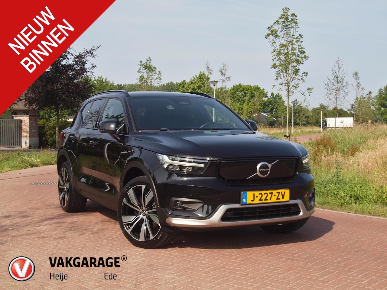 Volvo XC40 - Recharge P8 AWD R-Design | Camera | Harman Kardon | Apple Carplay | Cruise Control | - AutoWereld.nl