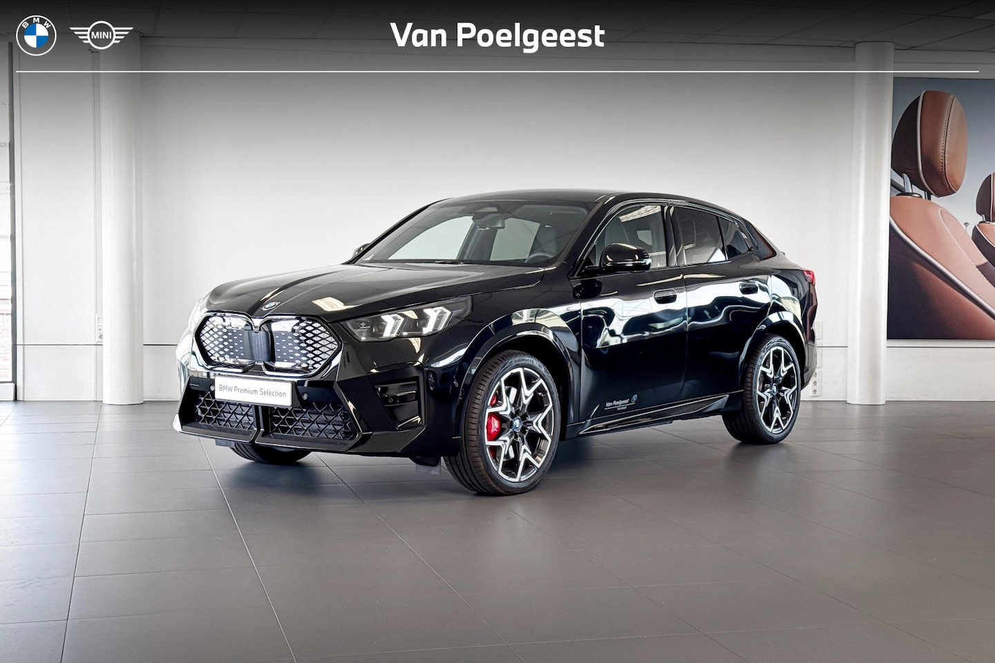 BMW iX2 - xDrive30 | M Sport Pro | Harman Kardon | Glazen Panoramadak | Trekhaak | - AutoWereld.nl