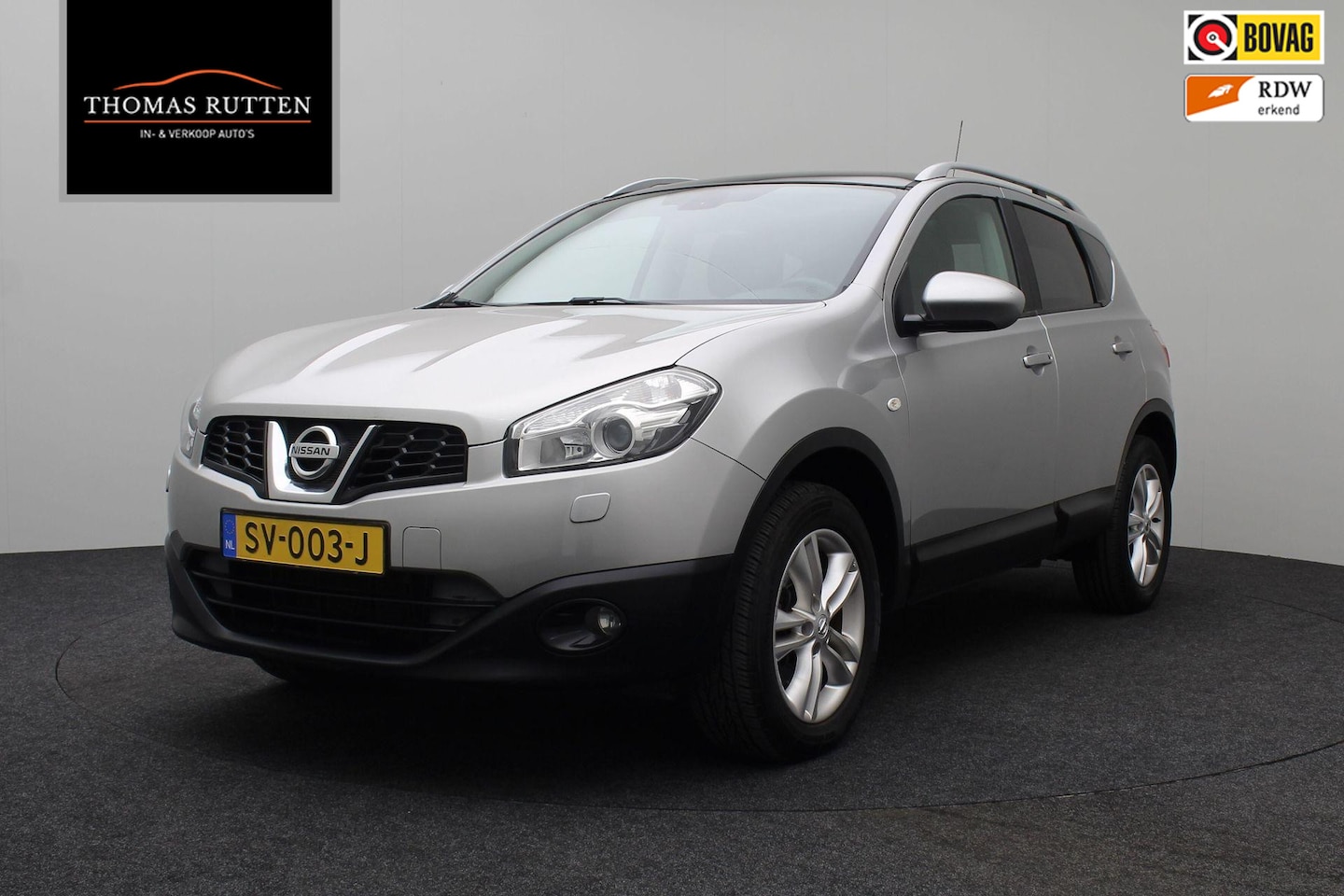 Nissan Qashqai - 2.0 Tekna 4WD 2010 | Airco | Panoramadak | Cruise Control | Stoelverwarming | Navigatie Vo - AutoWereld.nl