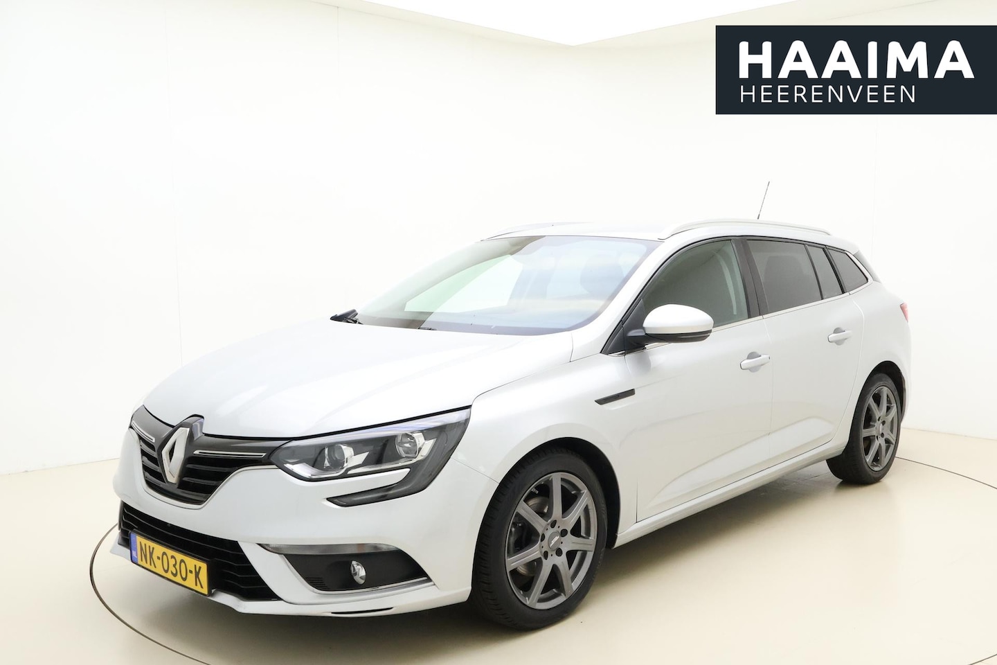 Renault Mégane Estate - 1.2 TCe Zen | Navigatie | Cruise Control | Climate Control | Parkeersensoren - AutoWereld.nl