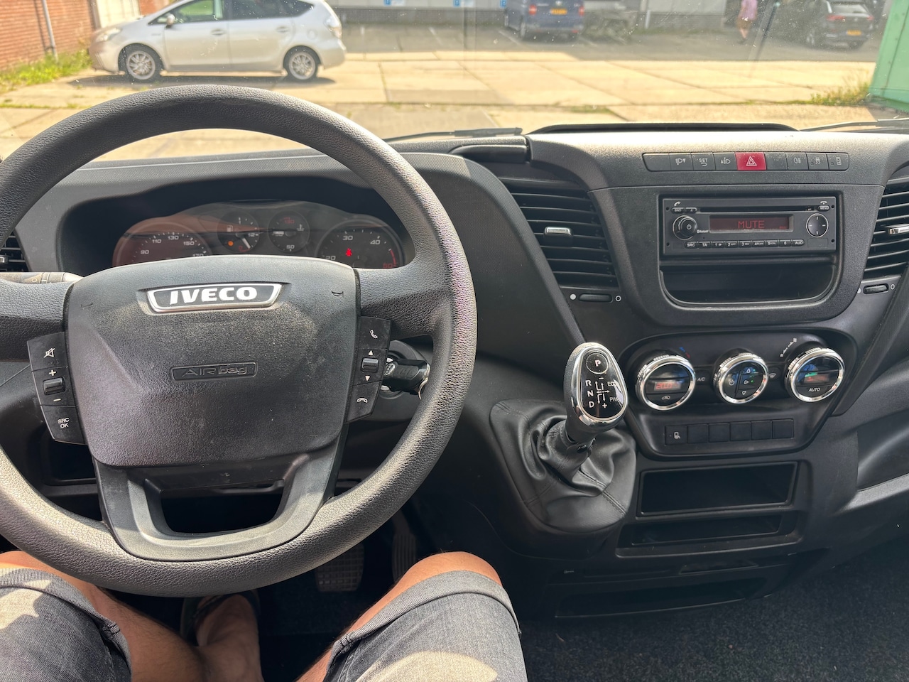 Iveco Daily - 35S16V 2.3 352 H2 L Euro 6!