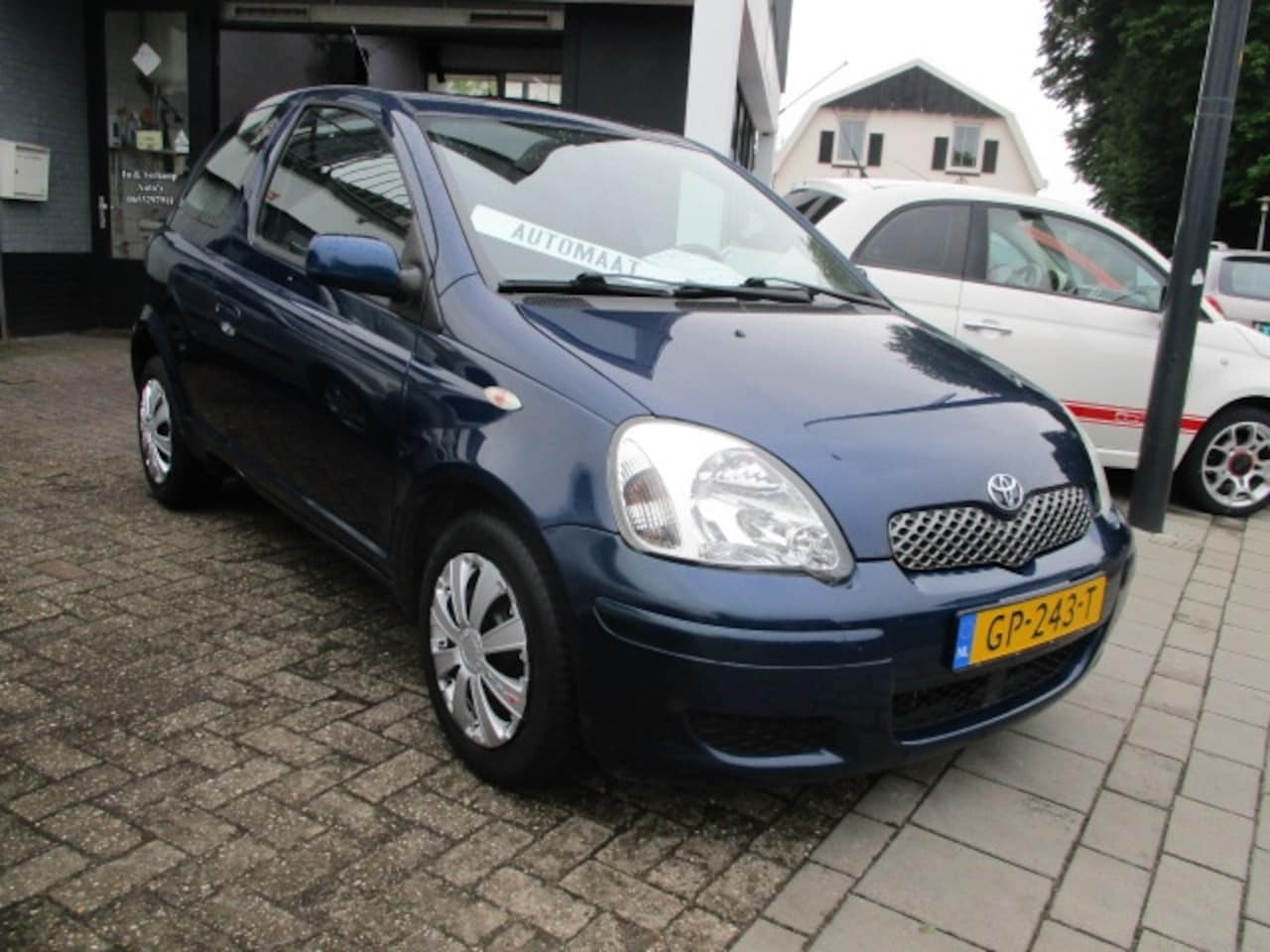 Toyota Yaris - 1.0 VVT-i Terra MMT AUTOMAAT! - AutoWereld.nl