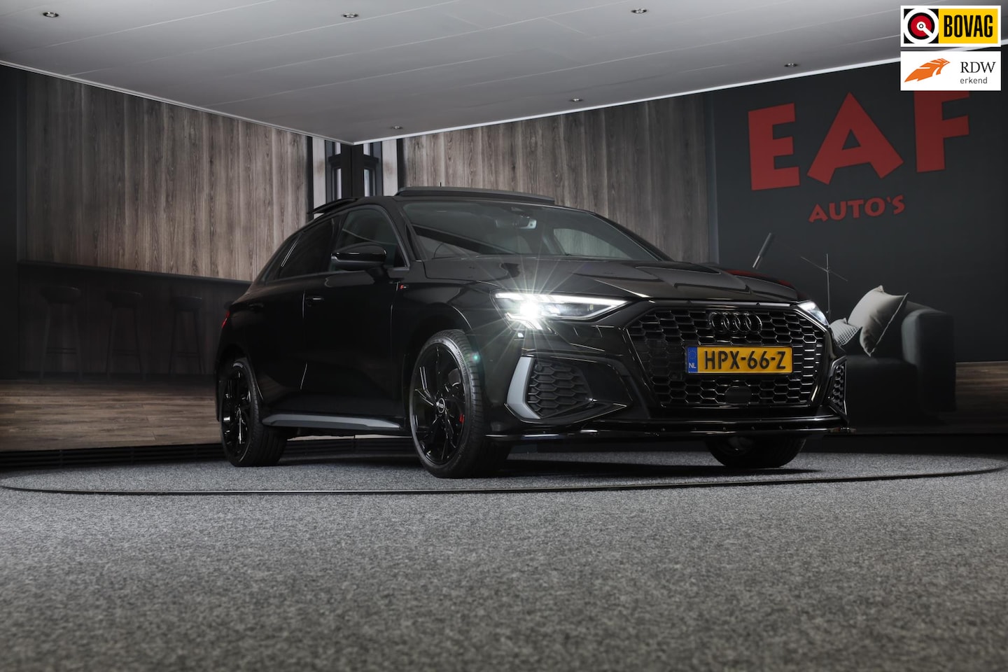 Audi A3 Sportback - 40 TFSI e RS3 Look / RS Zetels / Cc / Camera / Navi / Open Pano / Digital Cockpit / Led / - AutoWereld.nl