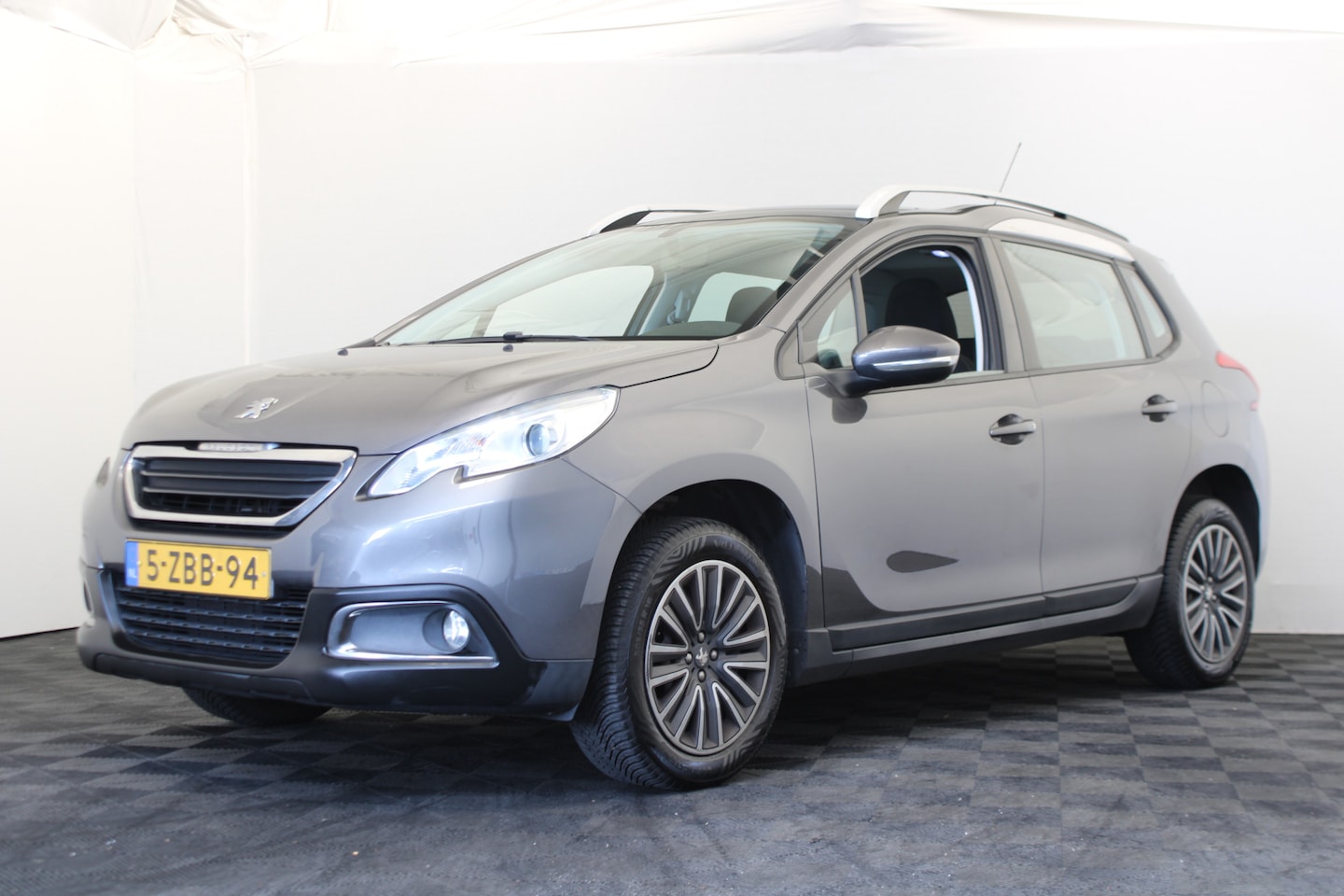 Peugeot 2008 - 1.2 PureTech Active |Pano|Navi| - AutoWereld.nl