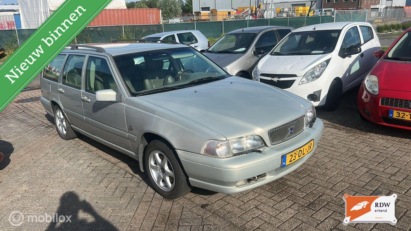 Volvo V70 - 2.4 Comfort 2.4 Comfort - AutoWereld.nl