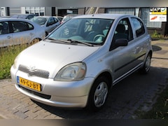Toyota Yaris - 1.3-16V VVT-i Sol 5-deurs Elec. pakket NAP APK