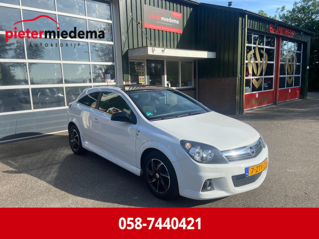 Opel Astra GTC - 1.6 111 years Edition / Zeer netjes - AutoWereld.nl