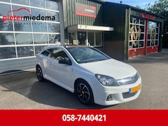 Opel Astra GTC - 1.6 111 years Edition / Zeer netjes