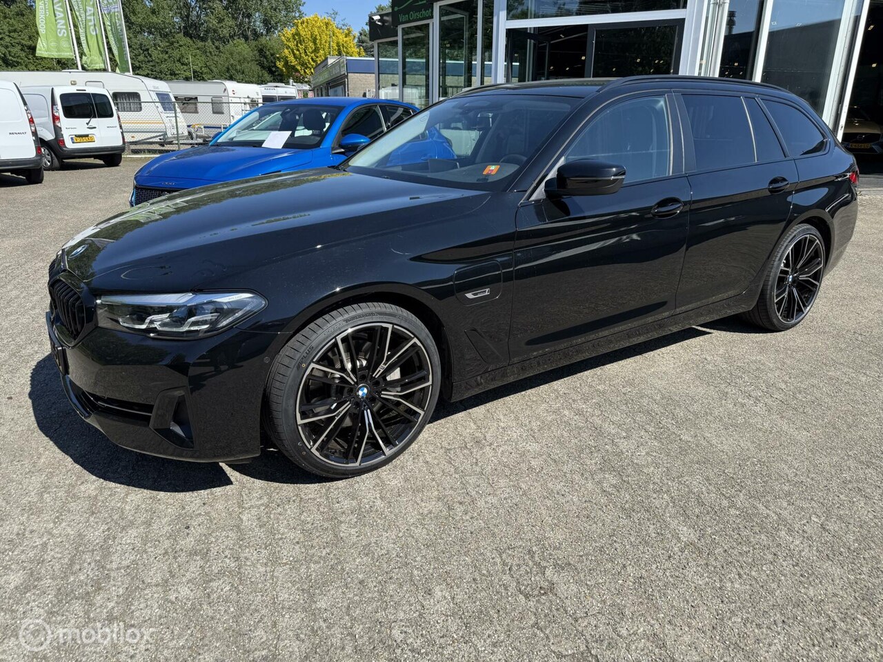 BMW 5-serie Touring - 530e xDrive Executive 530e xDrive Executive - AutoWereld.nl