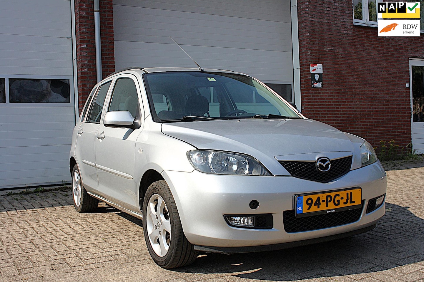 Mazda 2 - 1.6 Sportive - AIRCO - Distributie vervangen - Trekhaak - NAP - Elektrische ramen - LM Vel - AutoWereld.nl