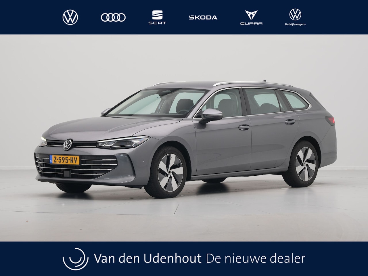 Volkswagen Passat Variant - 1.5 eTSI 150pk DSG Business Trekhaak Navigatie Camera Massage - AutoWereld.nl