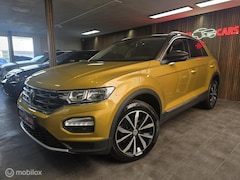 Volkswagen T-Roc - 1.5 TSI /Panoramadak / Acc / Lane / Carplay