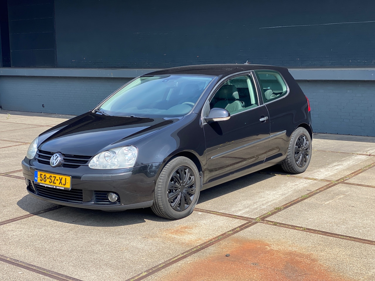 Volkswagen Golf - 1.6 FSI Comfortline Airco Nieuwe APK - AutoWereld.nl