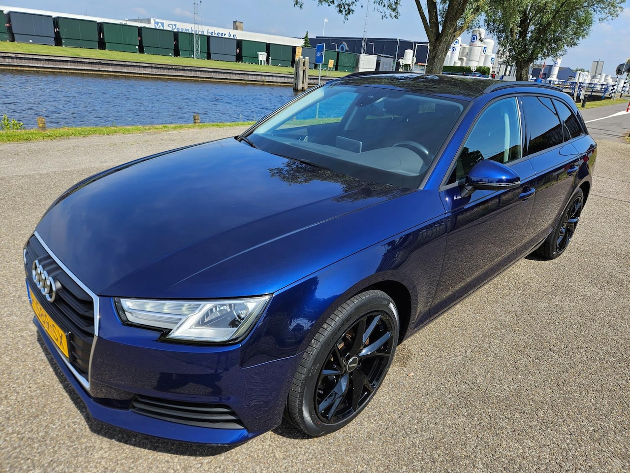 Audi A4 Avant - 35 TFSI Design Pro Line Plus Navi/Aut/Trekhaak/virtual cockpit - AutoWereld.nl