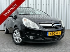 Opel Corsa - 1.4-16V Business | Airco | Pano | Cruise | 5 drs | NAP | Nieuwe apk | Rij klaar