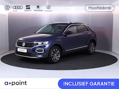 Volkswagen T-Roc - 1.5 TSI Sport 150 pk Automaat (DSG) | Navigatie | Parkeersensoren | Achteruitrijcamera | A