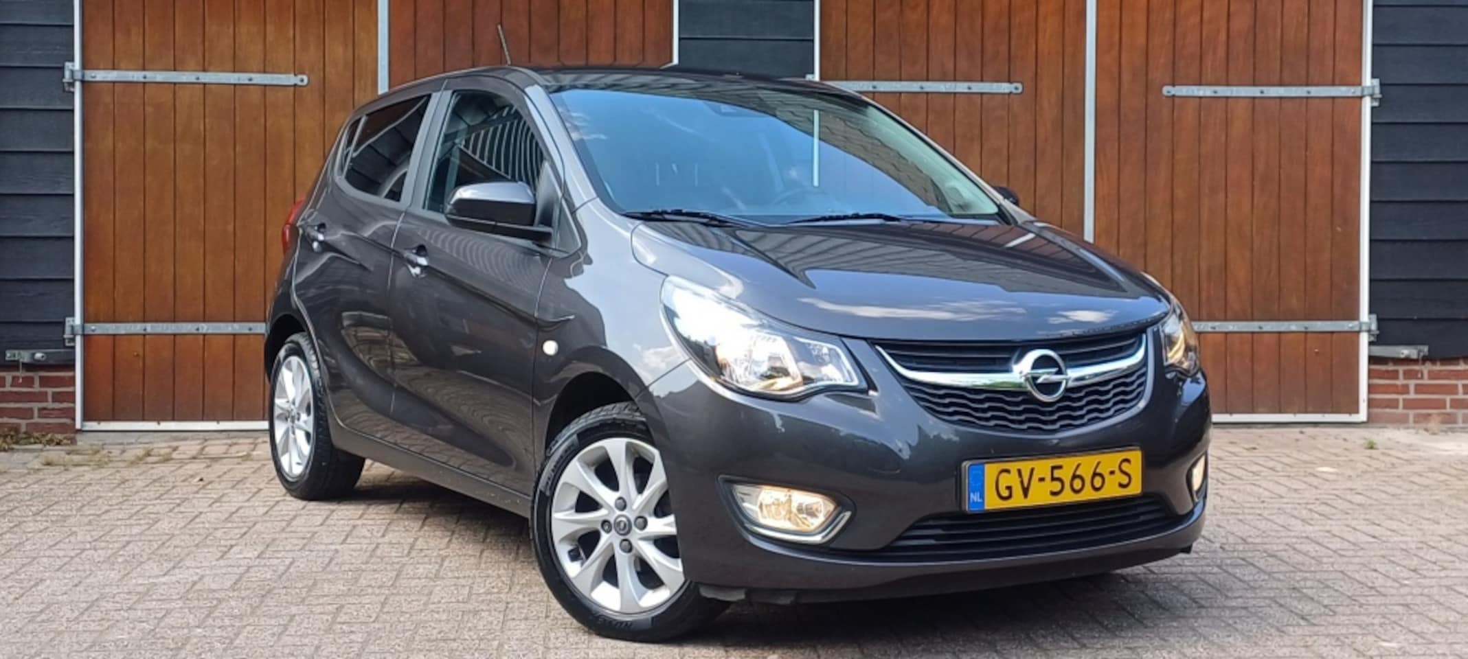Opel Karl - 1.0 ecoFLEX Cosmo 1.0 ecoFLEX Cosmo, Bluetooth, All seasonbanden, Lederen bekledin - AutoWereld.nl