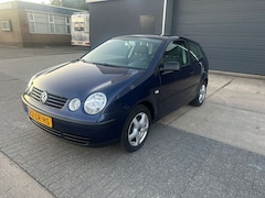 Volkswagen Polo - 1.4-16V