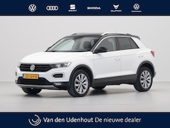 Volkswagen T-Roc - 1.0 TSI Style Navigatie Stoelverwarming Pdc Side Assist