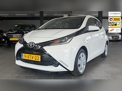 Toyota Aygo - 1.0 VVT-i x-play navigatie camera airco elektrische pakket cruise controle